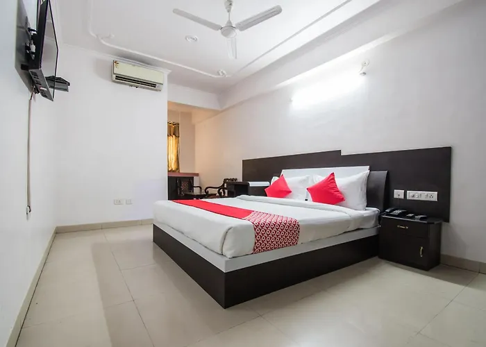 Oyo Flagship 24088 Hotel City Centre Patna 